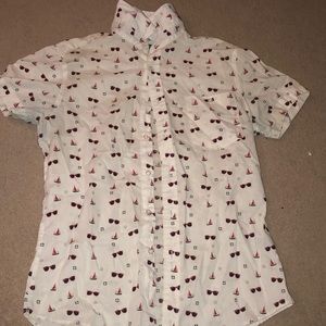 Sunglasses button up